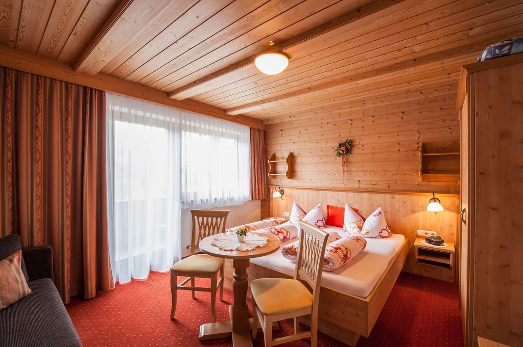 Gaestehaus Alpenblick Берванг Экстерьер фото