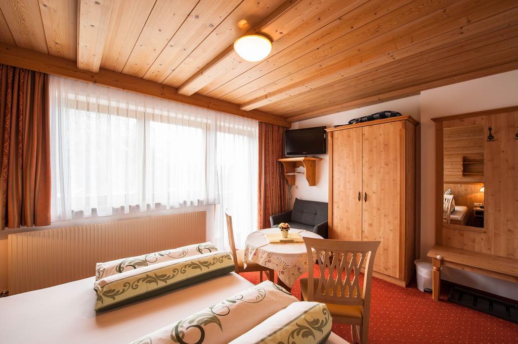 Gaestehaus Alpenblick Берванг Экстерьер фото