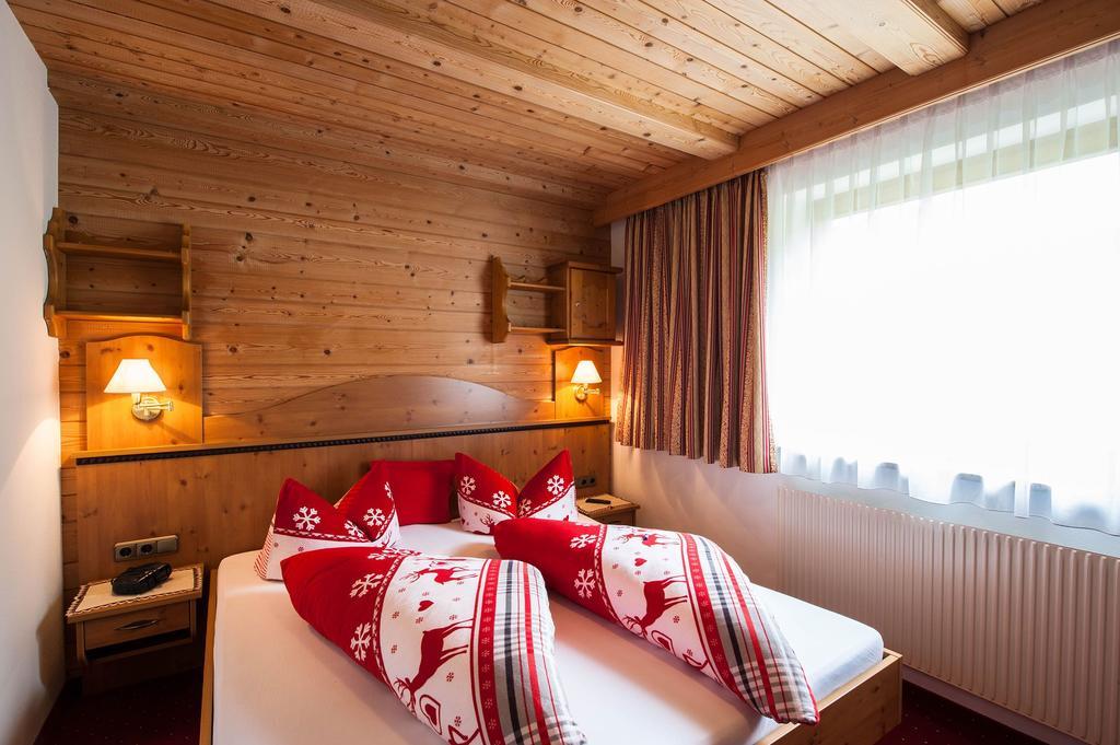 Gaestehaus Alpenblick Берванг Экстерьер фото